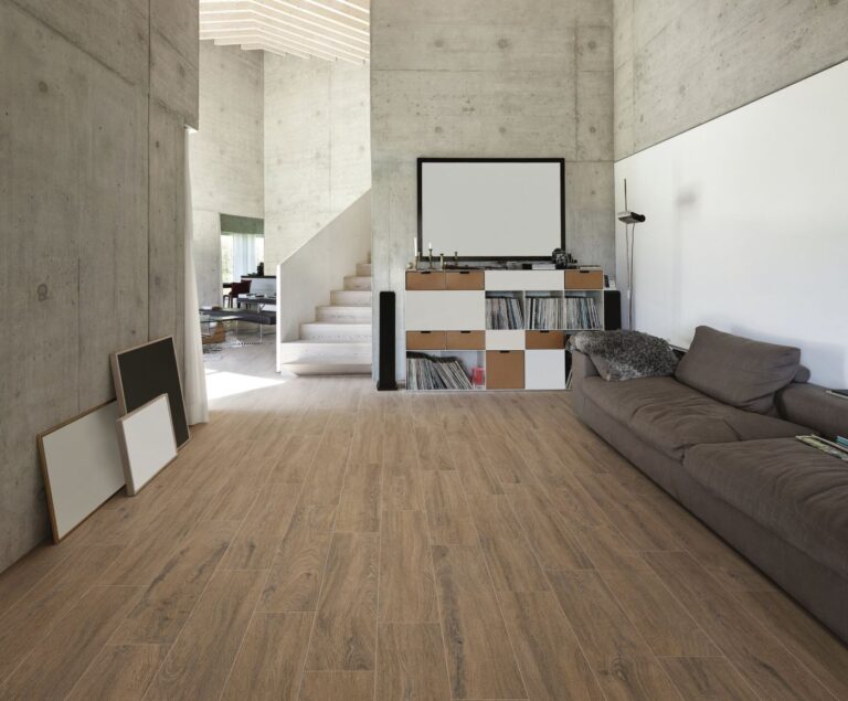Ariostea Legni High Tech tegels in een interieur