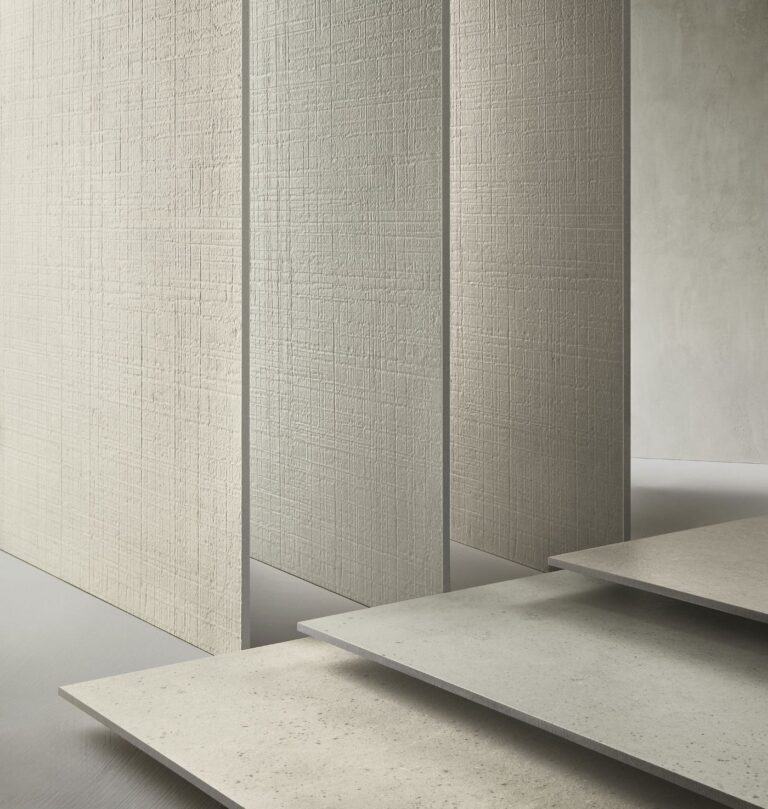 Ariostea Mura Lunara in een interieur