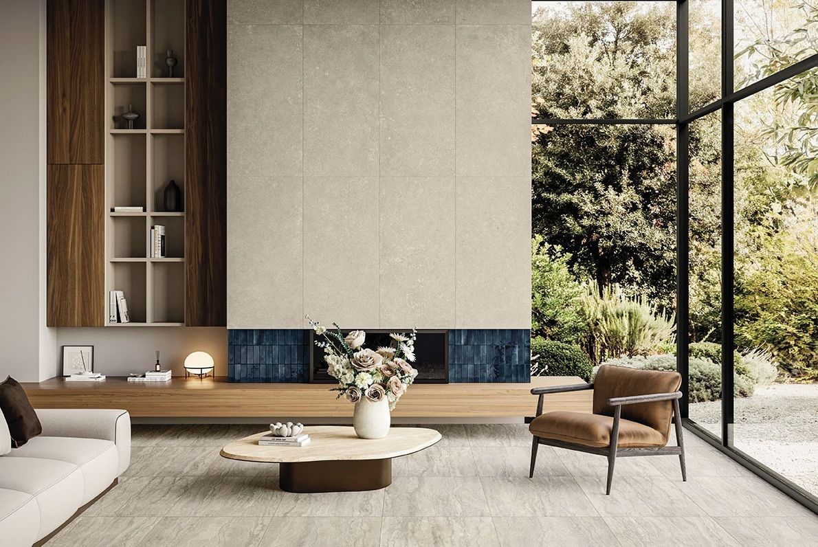 Dado Elementi Tracce tegels in een interieur