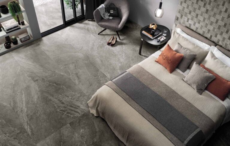 Polis Stoneheart Nightstone in een interieur
